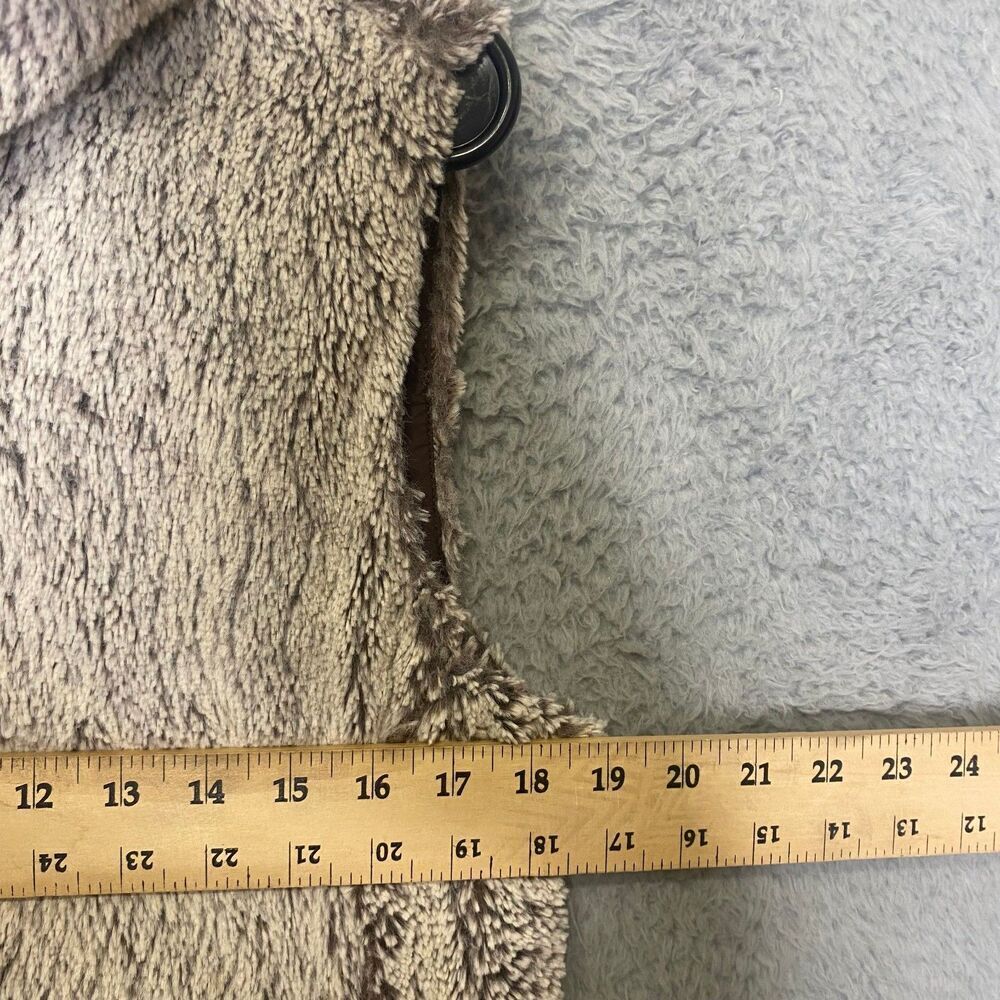 Patagonia Womens faux fur vest hood outerwear full zip pocket winter layering M - Picture 8 of 9